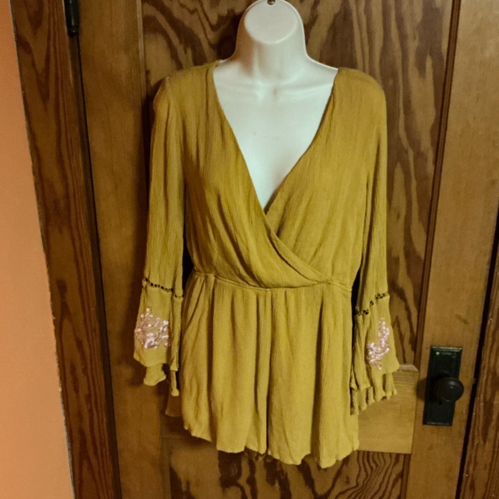 Miami Gold Boho Long Sleeve V Neck Romper - Picture 9 of 11